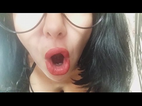 ❤️ Għasel, il-mammma tiegħek mhux se tħallik tmur l-iskola llum... Għandi bżonnek wisq... Porno f'mt.xxxdl.ru ️❤